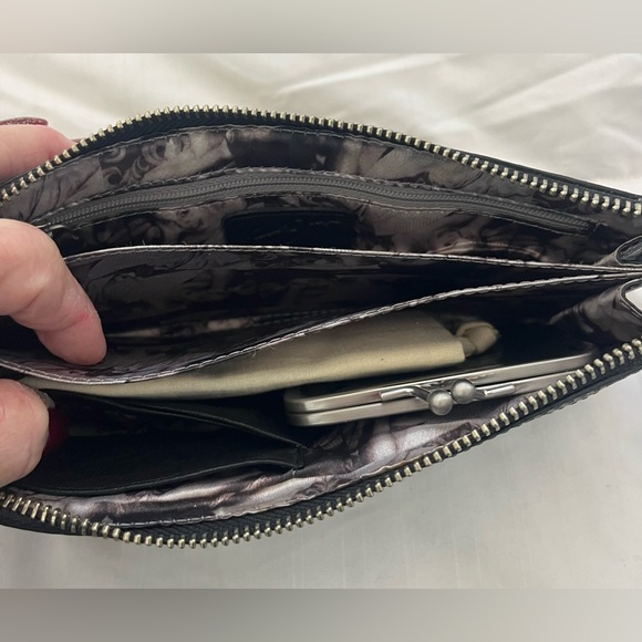 Junior Drake Soft Black Leather Wallet/Wristlet - Picture 2 of 3